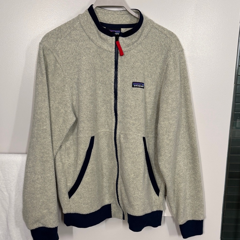 Patagonia Men's Synchilla Fleece Jacket in Oat - Size M